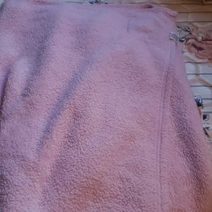 PINK VS blanket